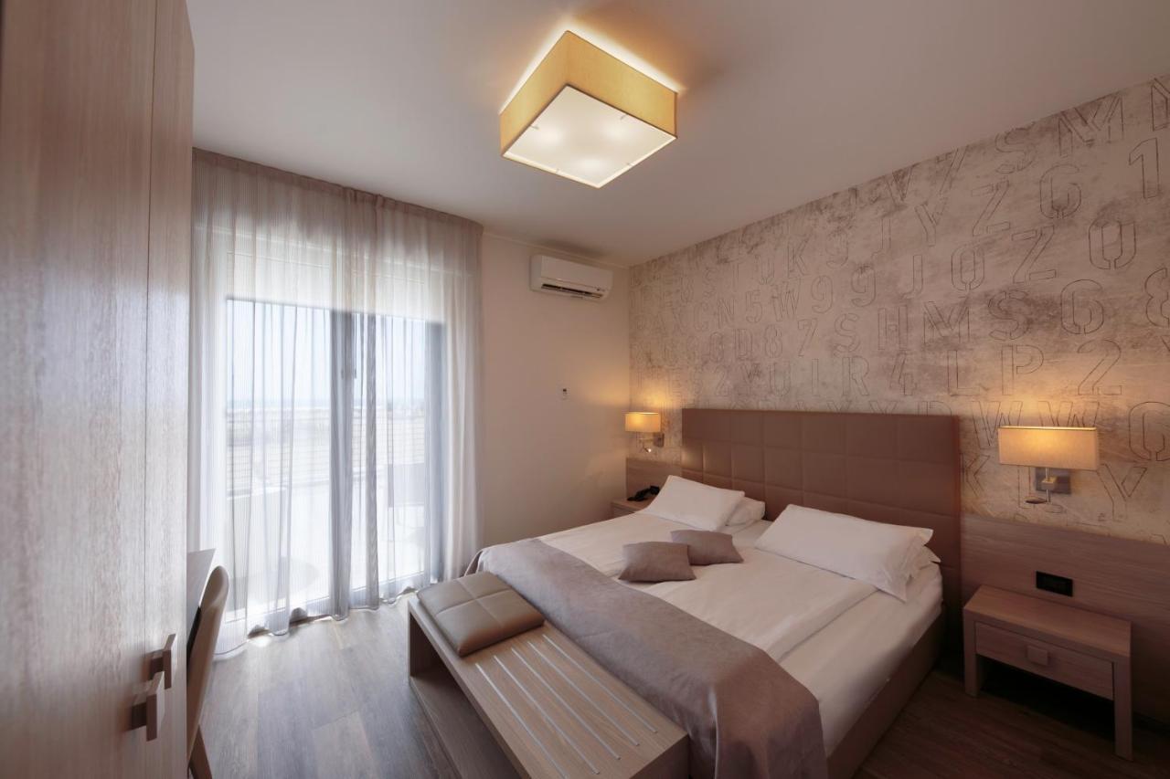Hotel Monaco Caorle Buitenkant foto