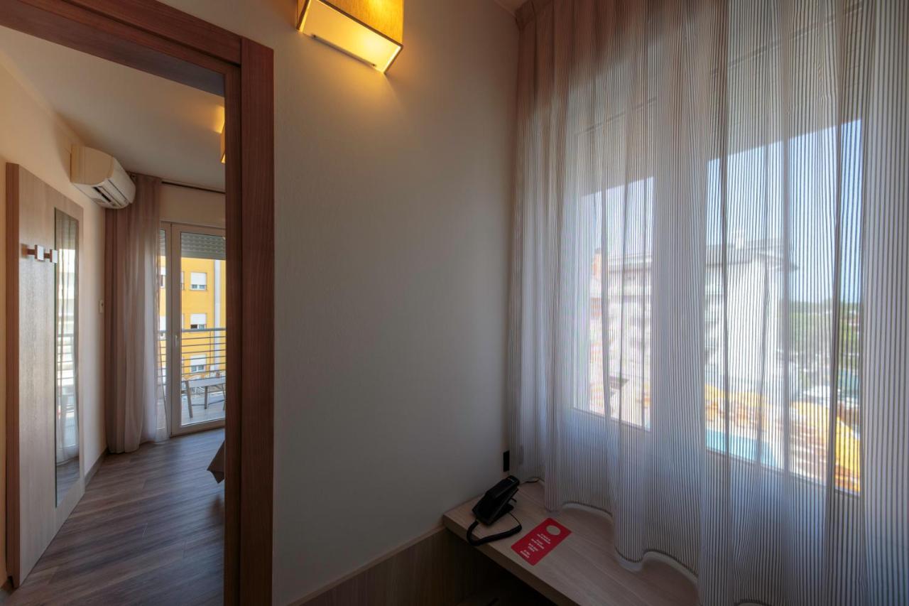 Hotel Monaco Caorle Buitenkant foto