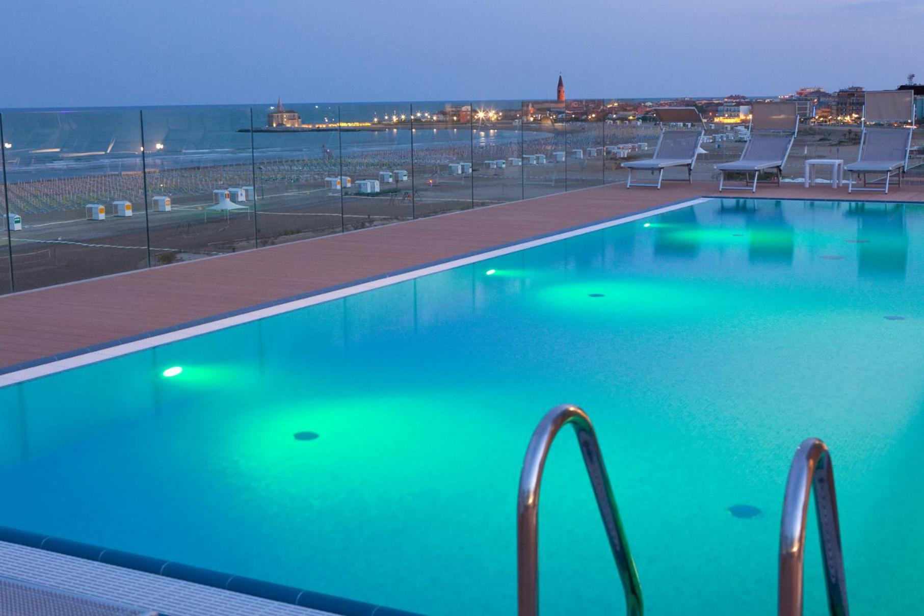 Hotel Monaco Caorle Buitenkant foto