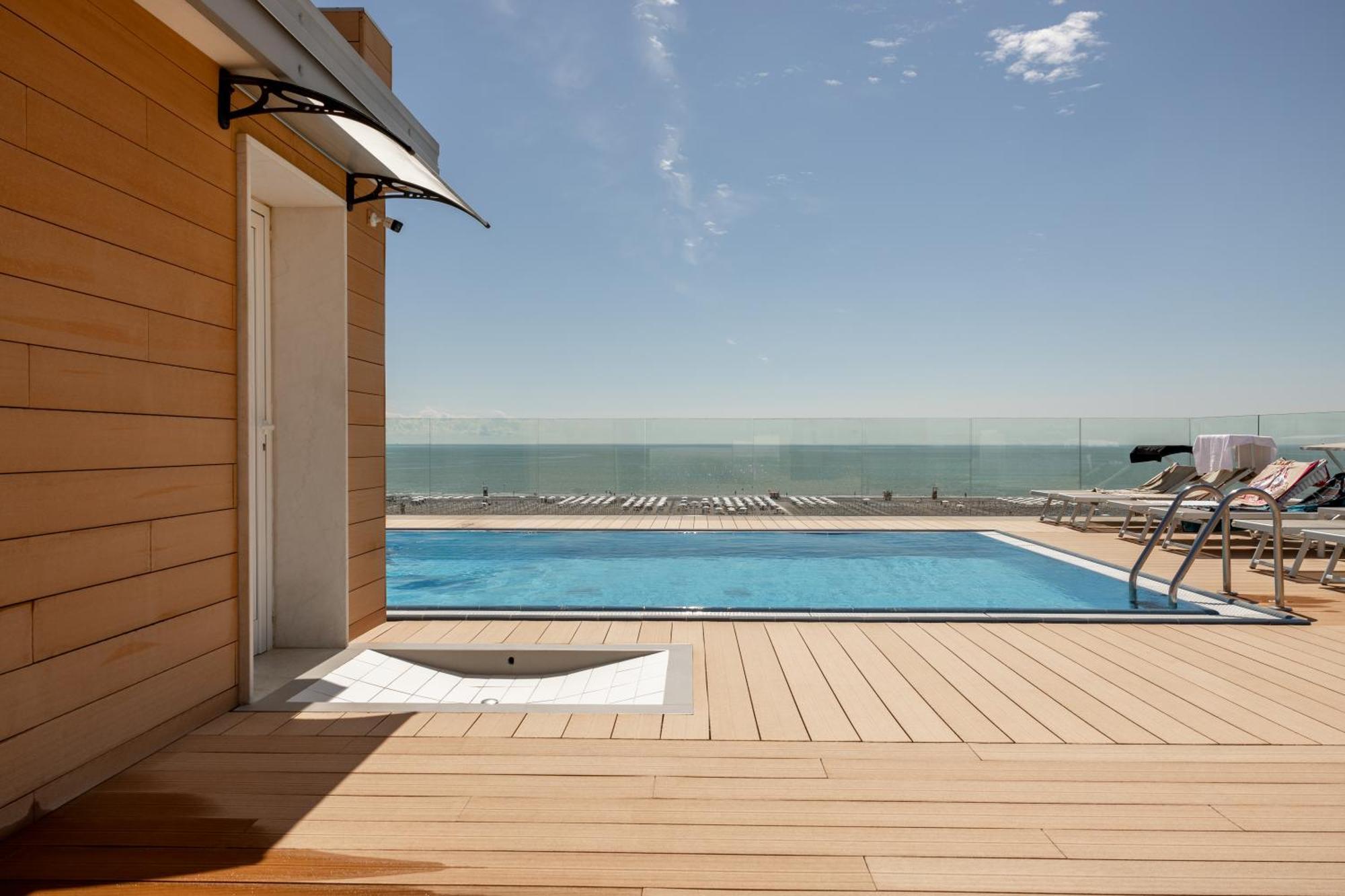 Hotel Monaco Caorle Buitenkant foto